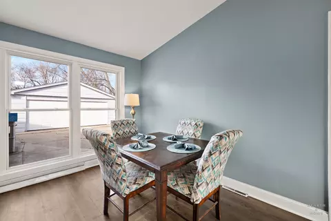 3805 Bluebird Ln, Rolling Meadows, IL 60008 photo 6