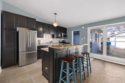 3805 Bluebird Ln, Rolling Meadows, IL 60008 photo 7