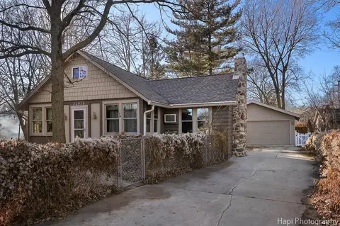 34938 N James Ave, Ingleside, IL 60041