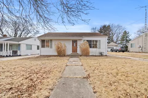 123 Skylark Dr, Rockford, IL 61107