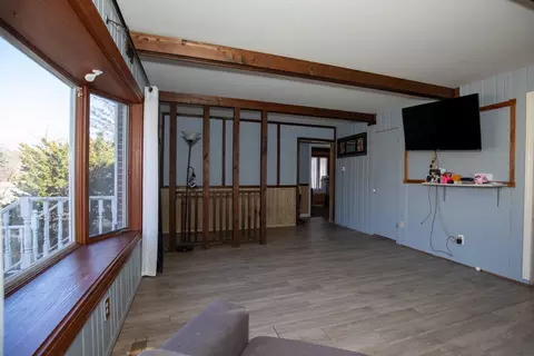 Living - 3907 Clearbrook Ave, Mchenry, IL 60050 photo 4 of 5