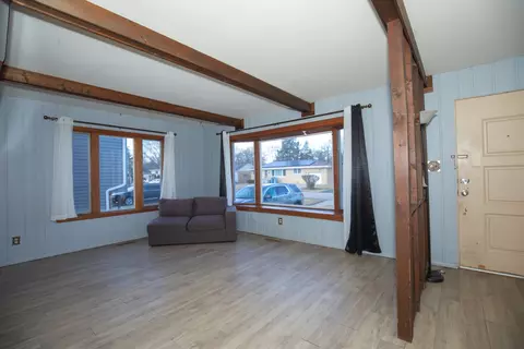 Living - 3907 Clearbrook Ave, Mchenry, IL 60050 photo 1 of 5