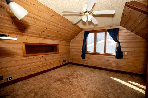 Bedroom - 3907 Clearbrook Ave, Mchenry, IL 60050 photo 5 of 12