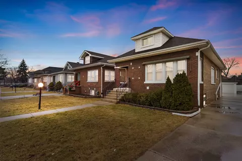 1835 S 11th Ave, Maywood, IL 60153