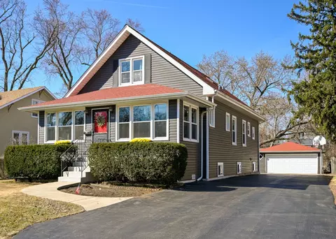 440 S Villa Ave, Villa Park, IL 60181