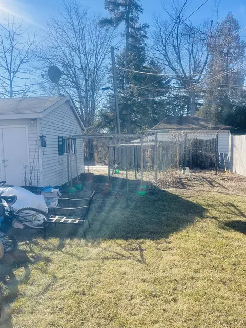 Exterior - 1224 White St, Des Plaines, IL 60018 photo 7 of 8