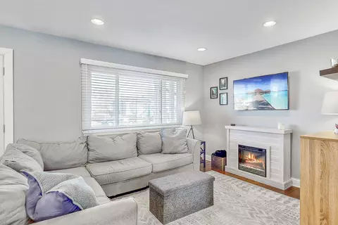 70 Willow Trl, Wheeling, IL 60090 photo 3
