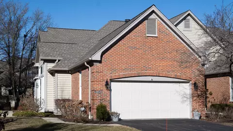 2060 Norwich Ct, Glenview, IL 60026