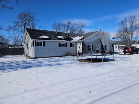 610 7th Ave, Marengo, IL 60152