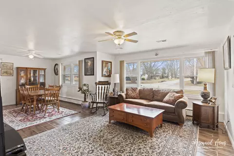 1155 W Vanmeter St, Kankakee, IL 60901 photo 4