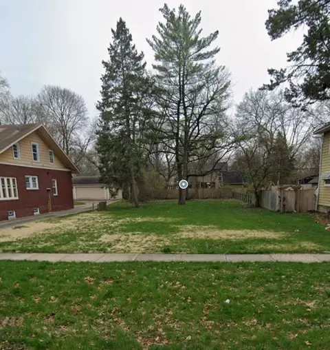 922 Garfield Ave, Aurora, IL 60506