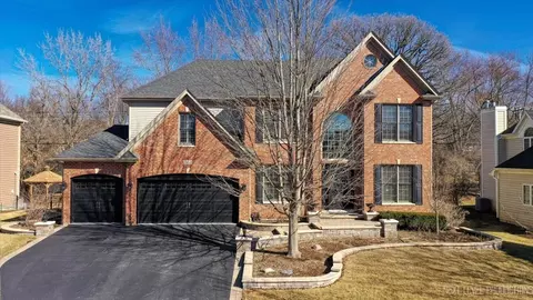 362 Violet Ln, Batavia, IL 60510