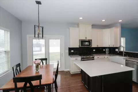 16602 Lewood Dr, Plainfield, IL 60586 photo 9