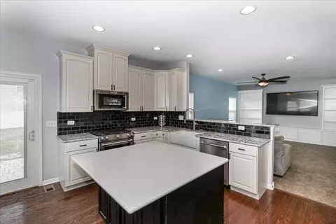 16602 Lewood Dr, Plainfield, IL 60586 photo 7