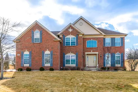 5587 Notting Hill Rd, Gurnee, IL 60031
