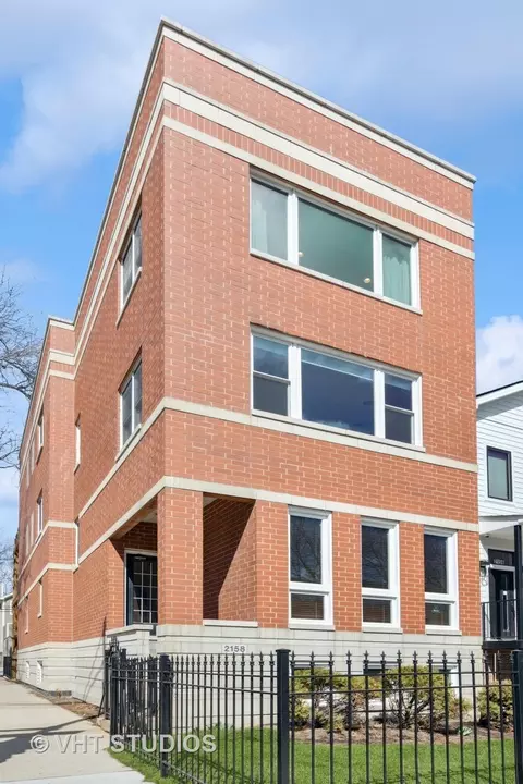 2158 W Foster Ave #3, Chicago, IL 60625