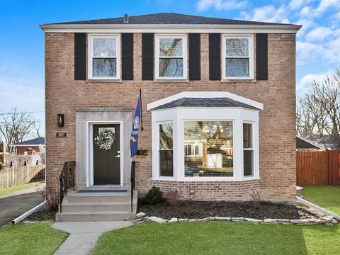 1807 Manchester Ave, Westchester, IL 60154