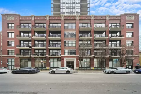 210 S Des Plaines St #2207, Chicago, IL 60661
