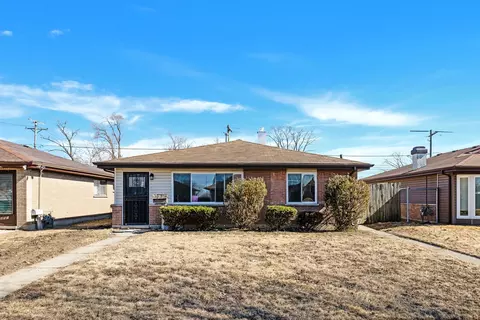 1255 Mackinaw Ave, Calumet City, IL 60409