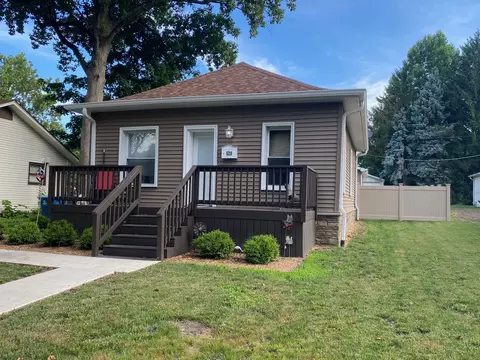 520 W Devlin St, Spring Valley, IL 61362
