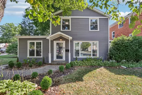 201 S Dryden Pl, Arlington Heights, IL 60004