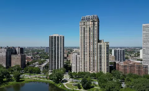 2550 N Lakeview Ave #N2003, Chicago, IL 60614