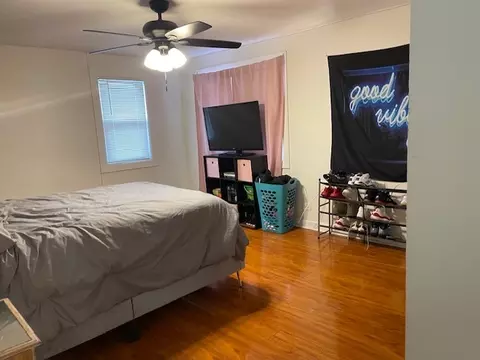 Bedroom - 2654 E 77th St, Chicago, IL 60649 photo 2 of 3
