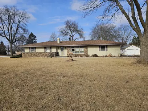 24836 W Fox Trl, Lake Villa, IL 60046