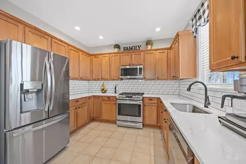 15807 Cove Cir, Plainfield, IL 60544 photo 12