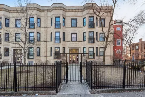 4749 N Magnolia Ave #2, Chicago, IL 60640