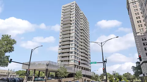 5601 N Sheridan Rd #9E, Chicago, IL 60660