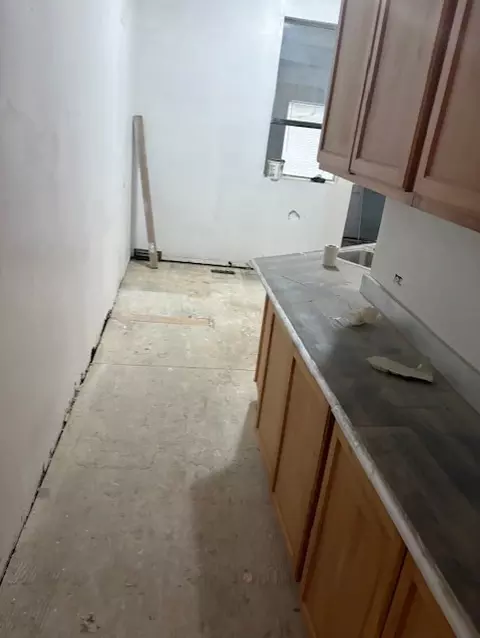Kitchen - 1519 E 68th St #1, Chicago, IL 60637 photo 5 of 5