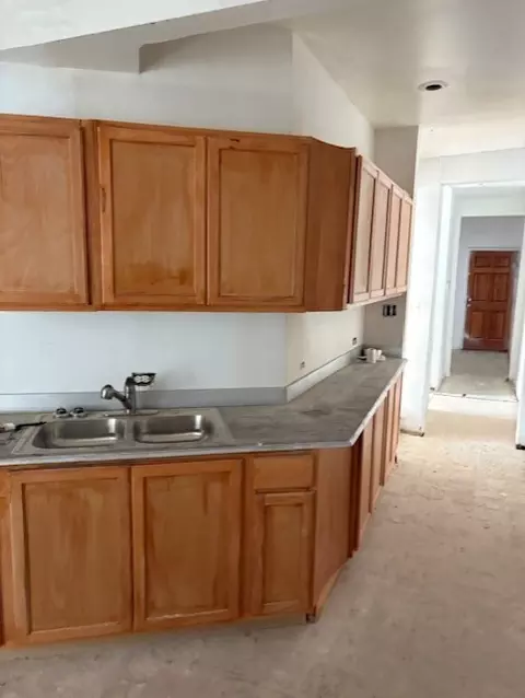Kitchen - 1519 E 68th St #1, Chicago, IL 60637 photo 1 of 5