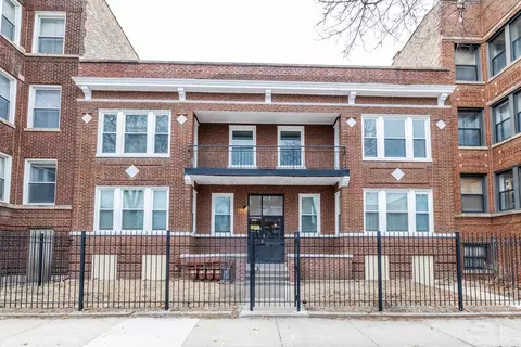 7230 S Yates Blvd, Chicago, IL 60649