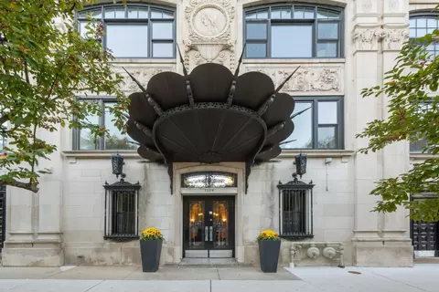 2130 N Lincoln Park W #6S, Chicago, IL 60614