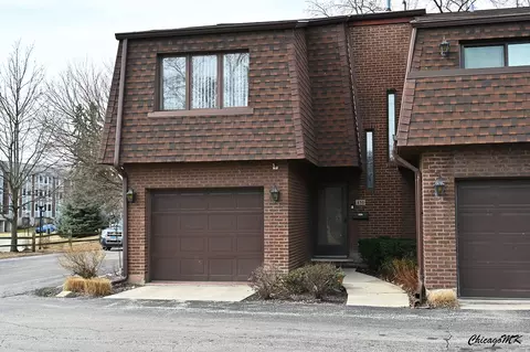 430 S Dee Rd, Park Ridge, IL 60068