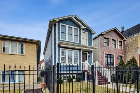 2933 N Spaulding Ave, Chicago, IL 60618