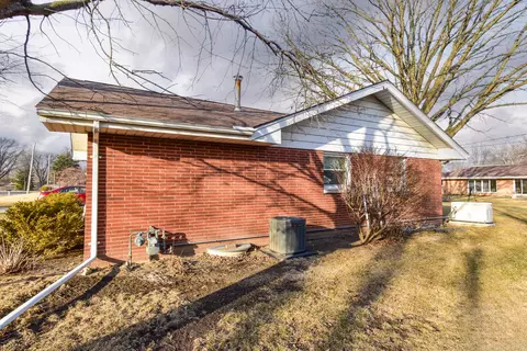 806 Sunset Dr, Dwight, IL 60420 photo 41