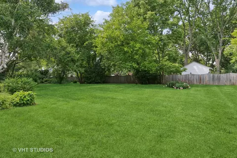 1109 E Gartner Rd, Naperville, IL 60540 photo 19