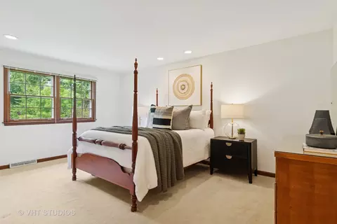 1109 E Gartner Rd, Naperville, IL 60540 photo 11