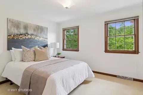 1109 E Gartner Rd, Naperville, IL 60540 photo 12
