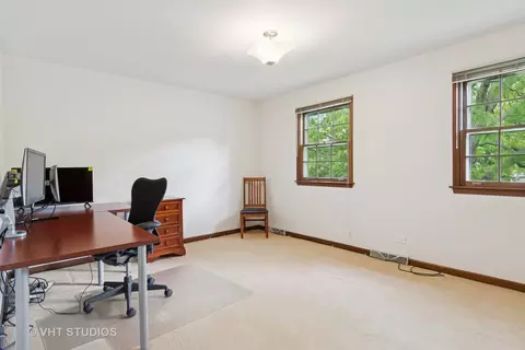 1109 E Gartner Rd, Naperville, IL 60540 photo 15