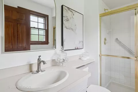 1109 E Gartner Rd, Naperville, IL 60540 photo 14