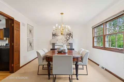 1109 E Gartner Rd, Naperville, IL 60540 photo 4