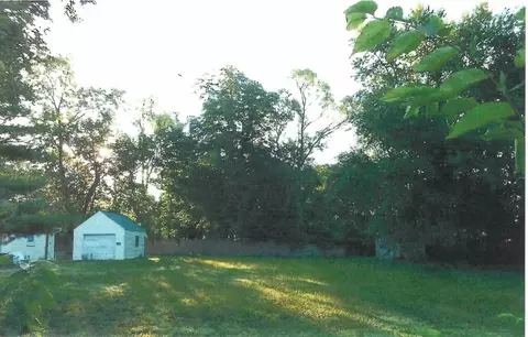 2944 8th St, Rockford, IL 61109