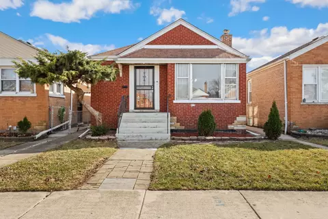 3711 W 69th St, Chicago, IL 60629