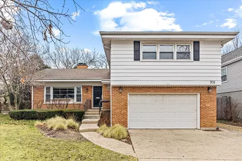 918 Oxford Rd, Deerfield, IL 60015