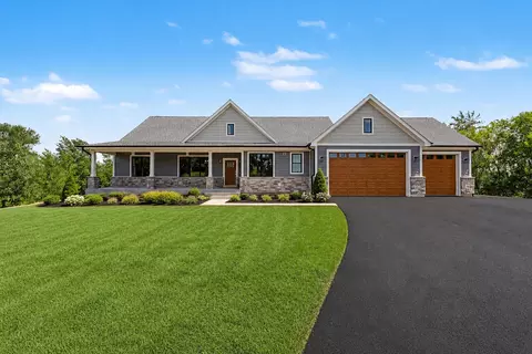 9907 Henning Dr, Huntley, IL 60142