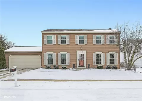1660 Dartmouth Ct, Naperville, IL 60565