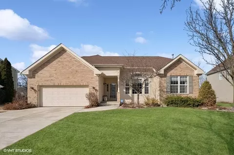 5582 Chapel Hl, Gurnee, IL 60031